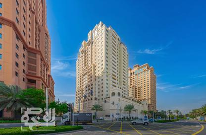 Apartment - 2 Bedrooms - 2 Bathrooms for rent in Regency Pearl 2 - Regency Pearl 2 - The Pearl Island - Doha
