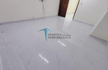 Apartment - 1 Bedroom - 1 Bathroom for rent in Bin Omran 35 - Fereej Bin Omran - Doha Apartment - 1 Bedroom - 1 Bathroom for rent in Bin Omran 35 - Fereej Bin Omran - Doha