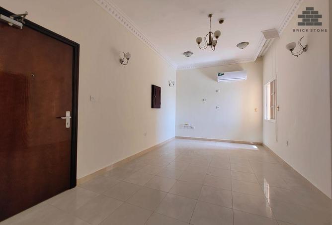 54200407 - Property Image 2