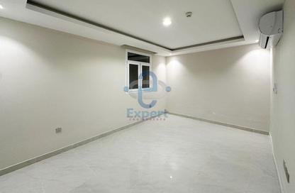 Apartment - 2 Bedrooms - 3 Bathrooms for rent in Umm Al Shebram Street - Fereej Abdul Aziz - Doha