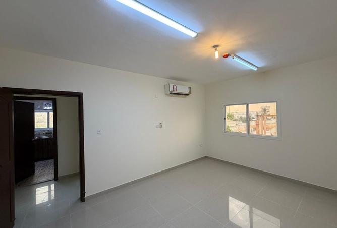 975609 - Property Image 2