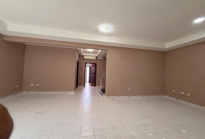 1024602 - Property Image 2