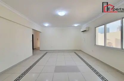 Apartment - 3 Bedrooms - 2 Bathrooms for rent in Anas Street - Fereej Bin Mahmoud North - Fereej Bin Mahmoud - Doha