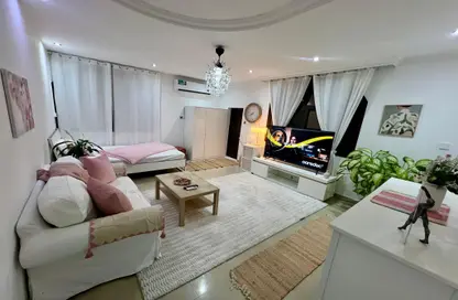 Apartment - Studio - 1 Bathroom for rent in West Bay - West Bay - Doha