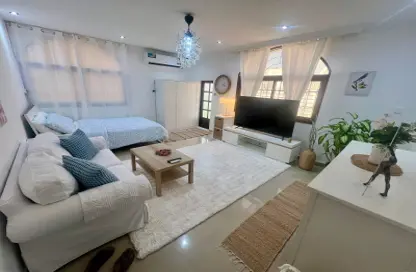 Apartment - Studio - 1 Bathroom for rent in West Bay - West Bay - Doha