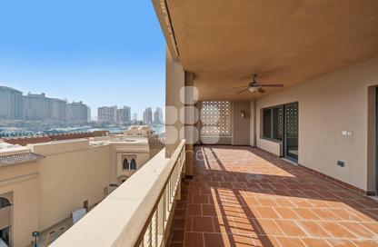 Apartment - 1 Bedroom - 2 Bathrooms for rent in Burj Eleganté - Porto Arabia - The Pearl Island - Doha