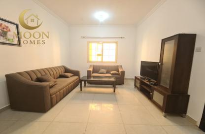 Apartment - 1 Bedroom - 1 Bathroom for rent in Umm Ghwailina Comm - Umm Ghuwalina - Umm Ghuwailina - Doha
