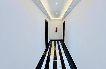 Apartment - 2 Bedrooms - 1 Bathroom for rent in Bin Dirham 1 - Al Mansoura - Doha