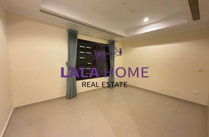 Apartment - 1 Bedroom - 2 Bathrooms for rent in East Porto Drive - Porto Arabia - The Pearl Island - Doha