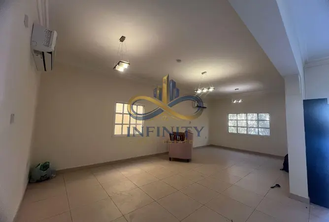 62801955 - Property Image 3