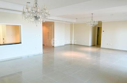 Apartment - 2 - 3 for sale in East Porto Drive - Porto Arabia - The Pearl Island - Doha Apartment - 2 - 3 for sale in East Porto Drive - Porto Arabia - The Pearl Island - Doha