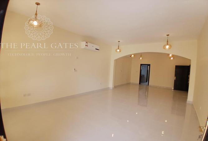 52498325 - صورة العقار 2