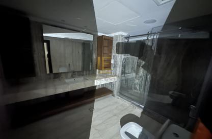 Apartment - 2 Bedrooms - 3 Bathrooms for rent in West Porto Drive - Porto Arabia - The Pearl Island - Doha