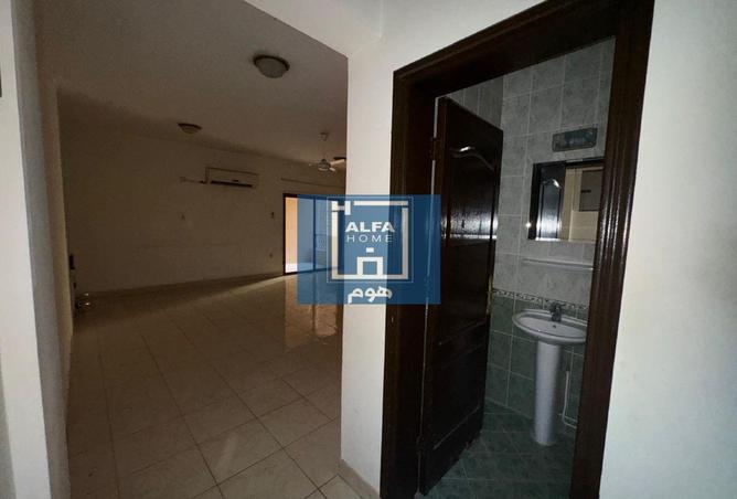 54199389 - صورة العقار 2