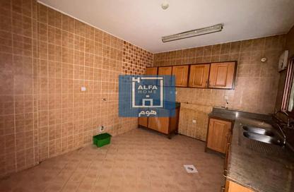 Apartment - 2 Bedrooms - 2 Bathrooms for rent in Anas Street - Fereej Bin Mahmoud North - Fereej Bin Mahmoud - Doha