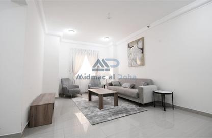 Apartment - 2 Bedrooms - 2 Bathrooms for rent in Musheireb - Doha