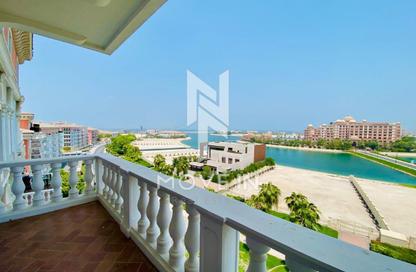 Apartment - 1 Bedroom - 2 Bathrooms for rent in Danat Qatar - Porto Arabia - The Pearl Island - Doha