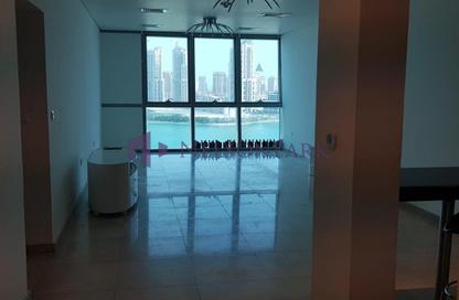 Apartment - 2 Bedrooms - 4 Bathrooms for rent in Zig Zag Tower A - Zig Zag Towers - West Bay - Doha