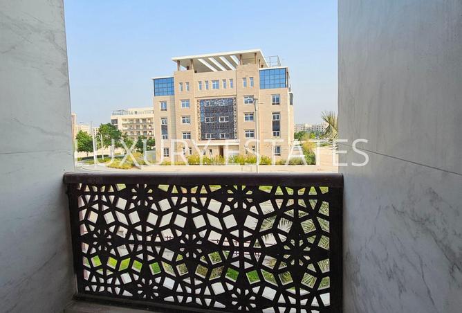59450154 - Property Image 3