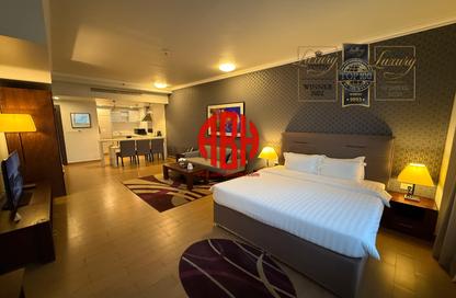 Apartment - Studio - 1 Bathroom for rent in West Bay Tower - West Bay - West Bay - Doha
