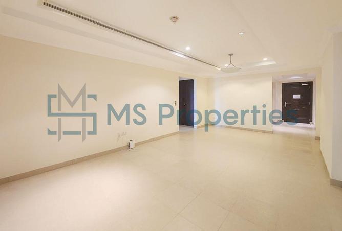 1012643 - Property Image 2