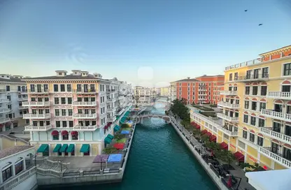Apartment - 2 Bedrooms - 3 Bathrooms for rent in Carnaval - Qanat Quartier - The Pearl Island - Doha Apartment - 2 Bedrooms - 3 Bathrooms for rent in Carnaval - Qanat Quartier - The Pearl Island - Doha