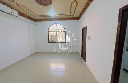 Villa - Studio - 1 Bathroom for rent in Bu Hamour Street - Abu Hamour - Doha
