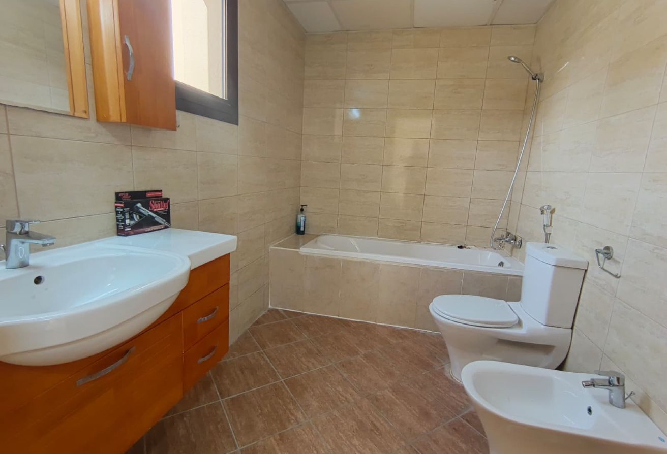 COZY 2 BHK SF OPEN VIEW CLOSE TO TRAMSTATION thumbnail 13