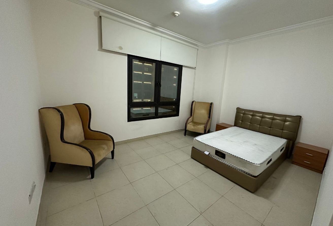 Marina view 3 BHK Luxury Apartment For sale pearl| thumbnail 7