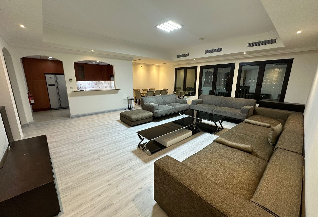 Marina view 3 BHK Luxury Apartment For sale pearl| thumbnail 2
