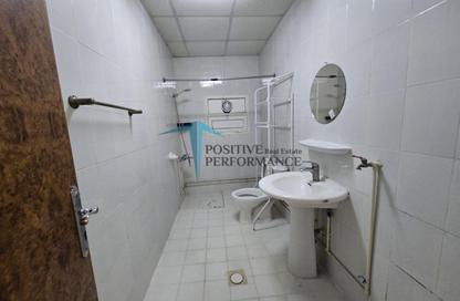 Apartment - 3 Bedrooms - 2 Bathrooms for rent in New Salata - Salata - Doha