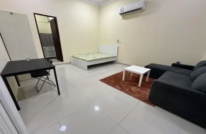 شقة - 1 حمام للايجار في الغرافة - الغرافة - الدوحة