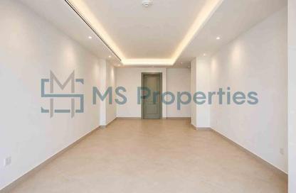 Apartment - 2 Bedrooms - 3 Bathrooms for sale in East Porto Drive - Porto Arabia - The Pearl Island - Doha Apartment - 2 Bedrooms - 3 Bathrooms for sale in East Porto Drive - Porto Arabia - The Pearl Island - Doha
