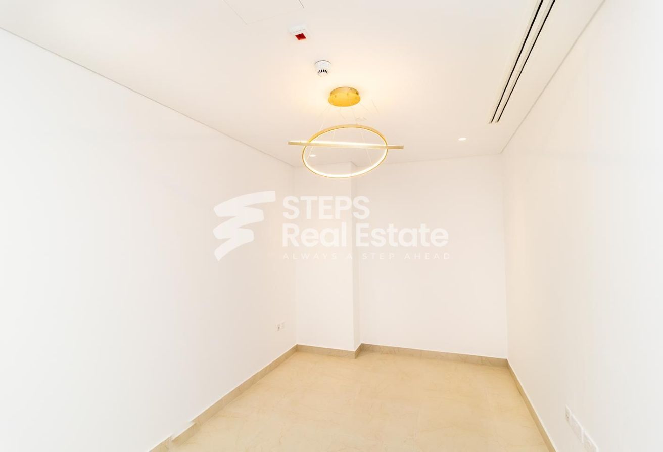 Luxurious Apartment with Maids Room in The Pearl - apartment in Floresta Gardens