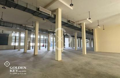 Warehouse - Studio for rent in Logistics Village Qatar - Al Wakra