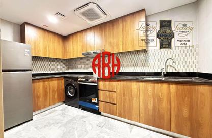 Apartment - 2 Bedrooms - 3 Bathrooms for rent in Corniche Road - Corniche Road - Doha