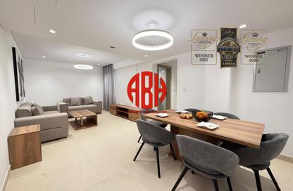 Apartment - 2 Bedrooms - 3 Bathrooms for rent in Corniche Road - Corniche Road - Doha