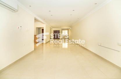 Villa - 4 Bedrooms - 3 Bathrooms for rent in Al Luqta - Al Luqta - Doha