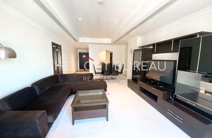 Apartment - 1 Bedroom - 2 Bathrooms for rent in West Porto Drive - Porto Arabia - The Pearl Island - Doha