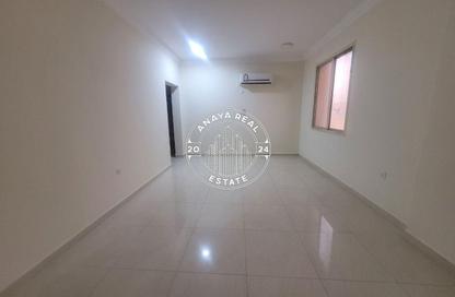 Apartment - 2 Bedrooms - 2 Bathrooms for rent in Umm Ghuwalina - Umm Ghuwailina - Doha Apartment - 2 Bedrooms - 2 Bathrooms for rent in Umm Ghuwalina - Umm Ghuwailina - Doha
