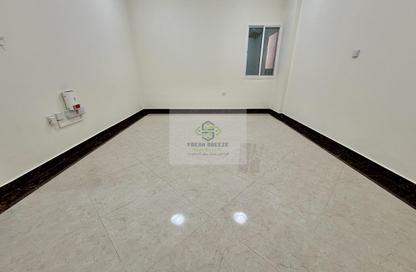 Apartment - 2 - 2 for rent in Al Mansoura - Al Mansoura - Doha