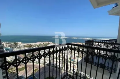 Apartment - 3 Bedrooms - 5 Bathrooms for sale in The Garden - Floresta Gardens - The Pearl Island - Doha