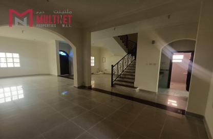 Villa - 5 Bedrooms - 5 Bathrooms for rent in Street 870 - Al Duhail South - Al Duhail - Doha