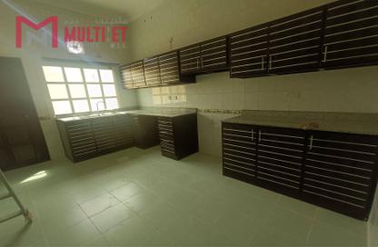Villa - 5 Bedrooms - 5 Bathrooms for rent in Street 870 - Al Duhail South - Al Duhail - Doha