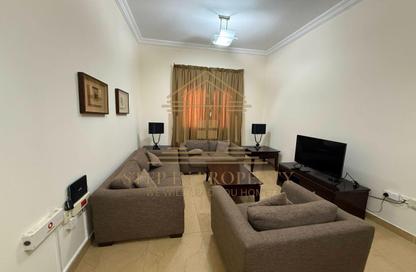 Apartment - 2 Bedrooms - 2 Bathrooms for rent in Al Nasr Street - Al Nasr - Doha