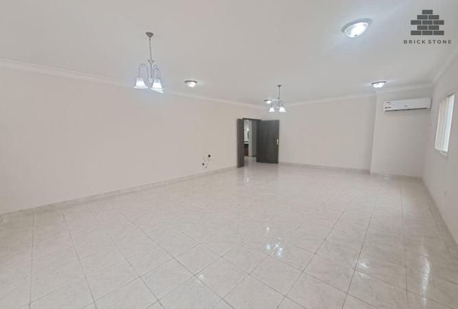 54688070 - Property Image 2