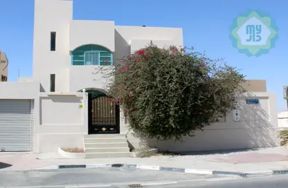 Villa - 4 Bedrooms - 4 Bathrooms for rent in Al Khazin Street - Madinat Khalifa South - Madinat Khalifa - Doha