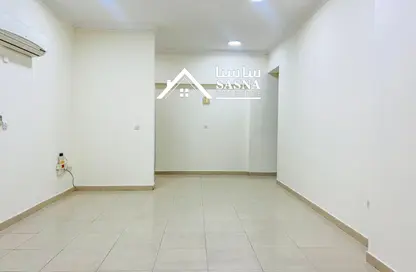 Apartment - 2 Bedrooms - 2 Bathrooms for rent in Al Sadd Road - Al Sadd - Doha
