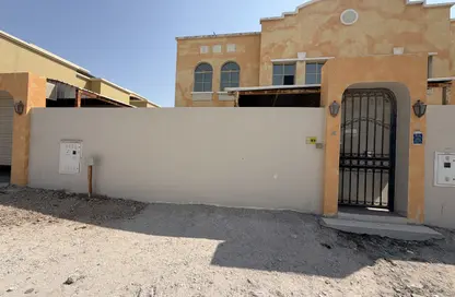 Villa - 5 Bedrooms - 5 Bathrooms for rent in Ain Khaled Villas - Ain Khaled - Doha
