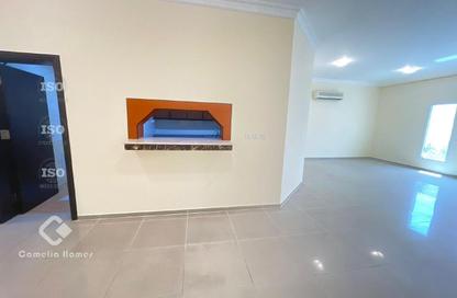 Apartment - 2 Bedrooms - 3 Bathrooms for rent in Al Duhail - Al Duhail - Doha
